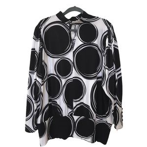 Abstract Mock Neck Keyhole Top Size 18/20